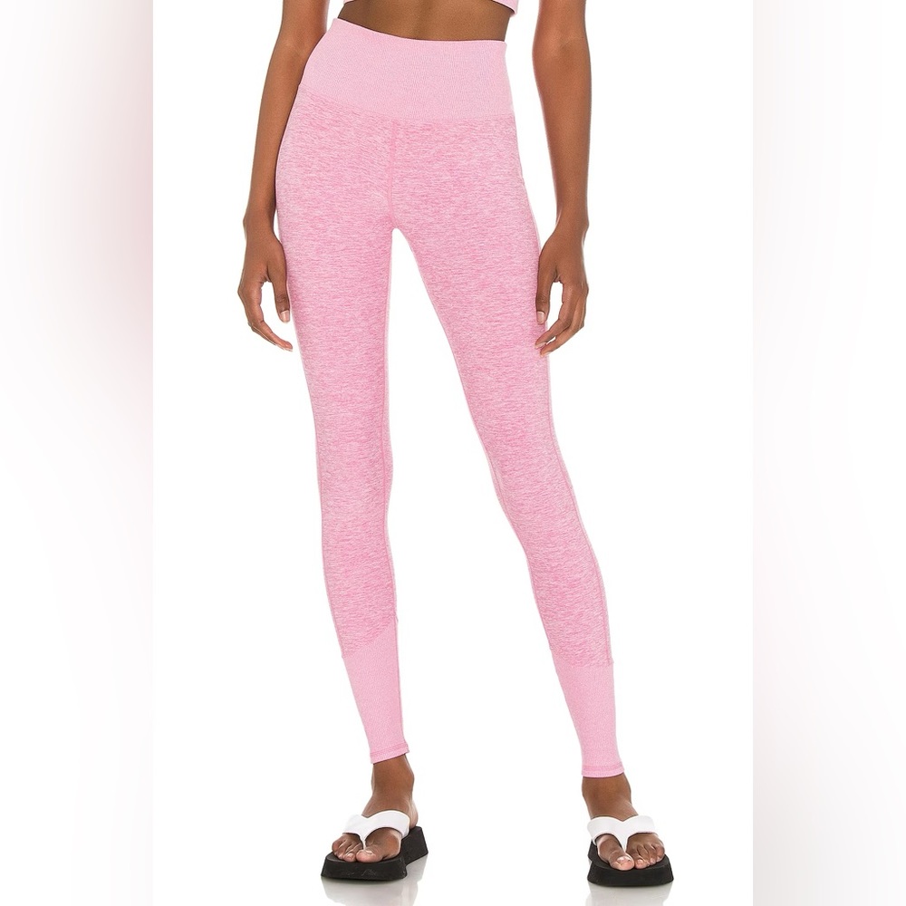 Alo Lounge Legging in Parisian Pink